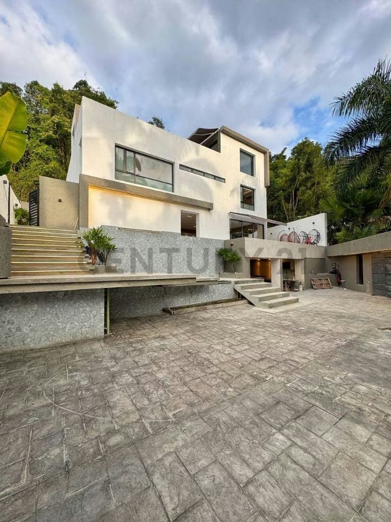Casa Nueva a Estrenar en Calle San Roman
