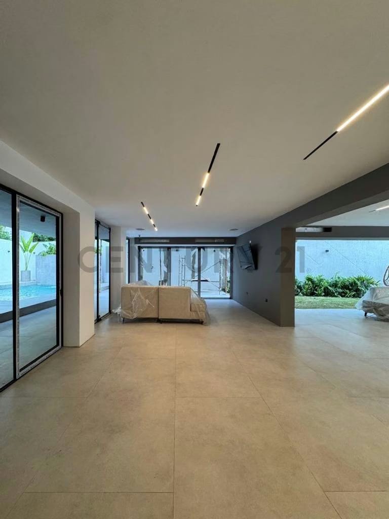 Casa Nueva a Estrenar en Calle San Roman - 15