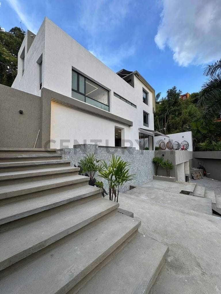 Casa Nueva a Estrenar en Calle San Roman - 25