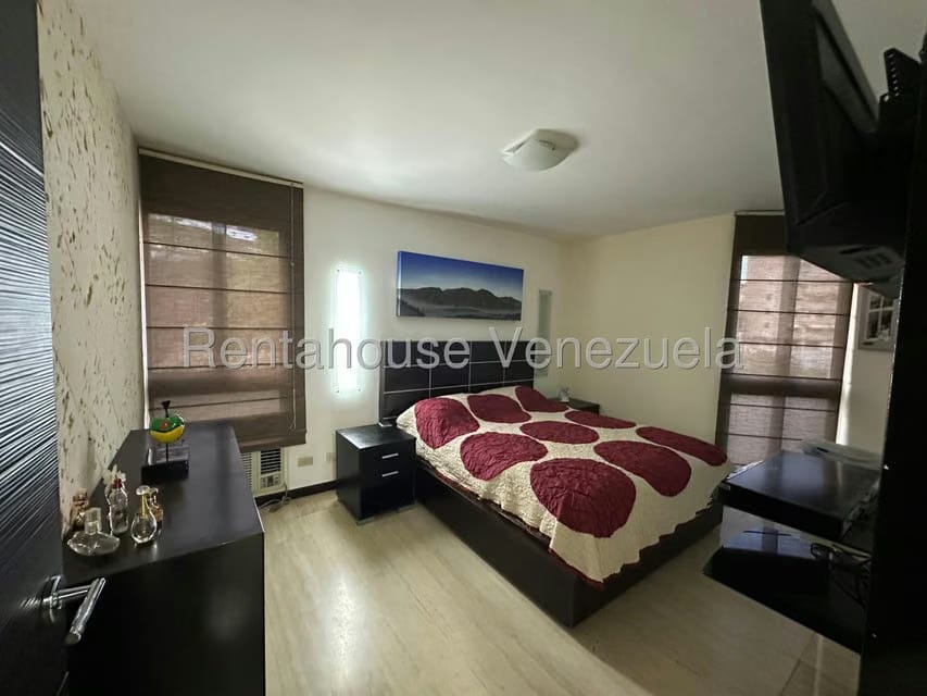 Apartamento (1 Nivel) en Alquiler en La Alameda, Distrito Metropolitano - 6