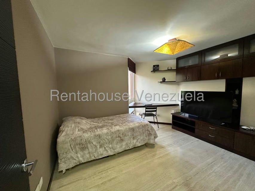 Apartamento (1 Nivel) en Alquiler en La Alameda, Distrito Metropolitano - 8
