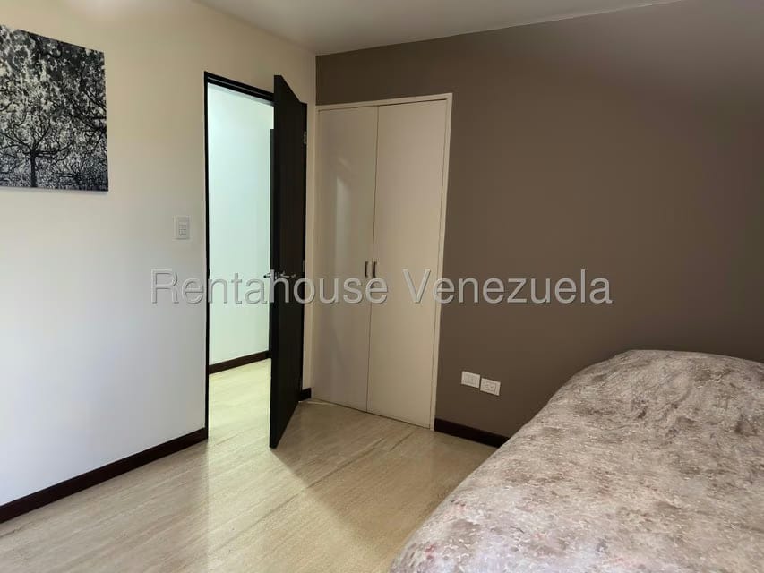 Apartamento (1 Nivel) en Alquiler en La Alameda, Distrito Metropolitano - 9