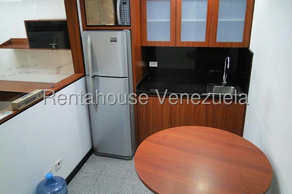 Comercial (Oficina) en Alquiler en Santa Paula, Distrito Metropolitano - 7