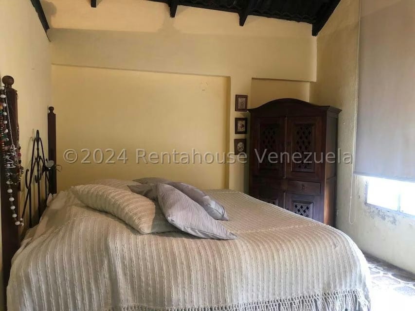 Casa (Duplex) en Venta en Oripoto, Distrito Metropolitano - 14