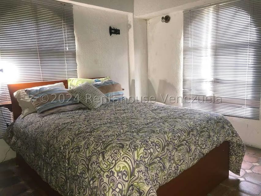 Casa (Duplex) en Venta en Oripoto, Distrito Metropolitano - 17