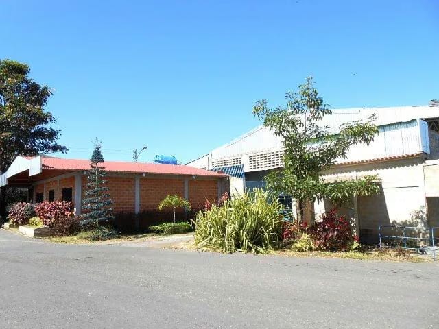 Comercial (Galpon - Deposito) en Venta en Centro, Aragua - 2