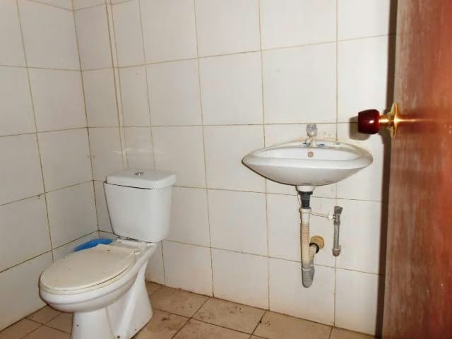 Comercial (Galpon - Deposito) en Venta en Centro, Aragua - 11
