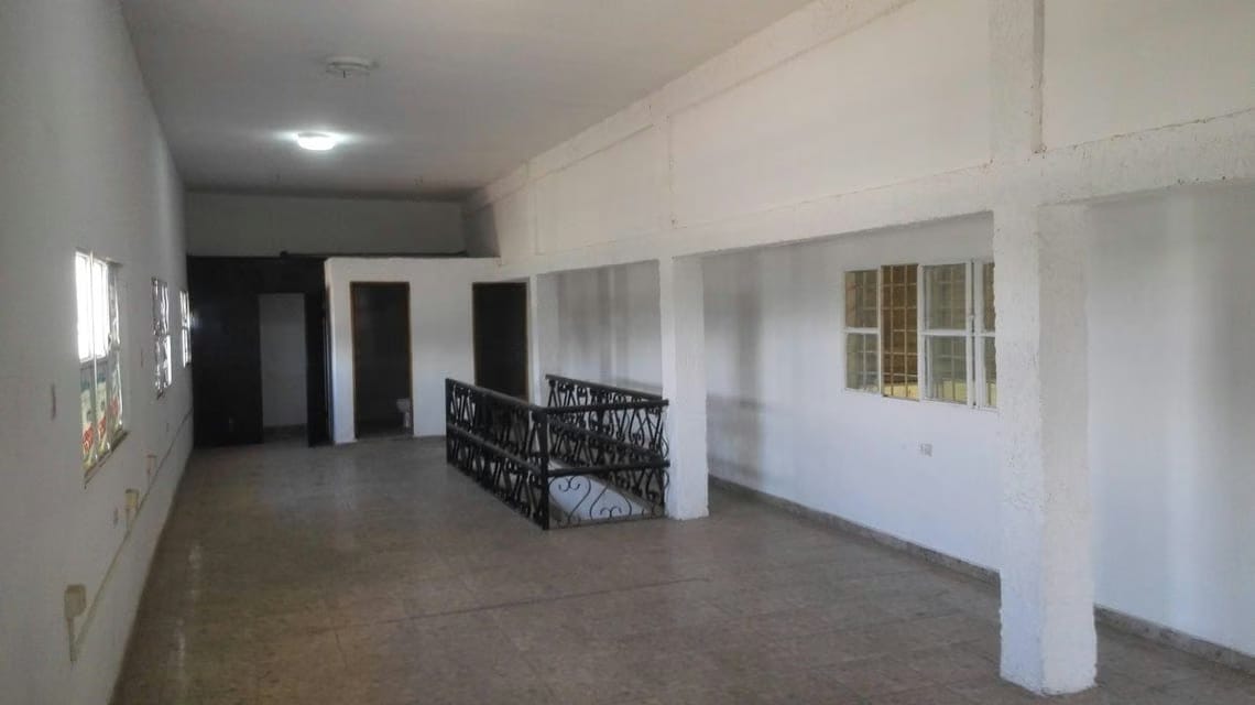 Comercial (Industrial) en Venta en Zona Industrial Sur, Zulia - 13
