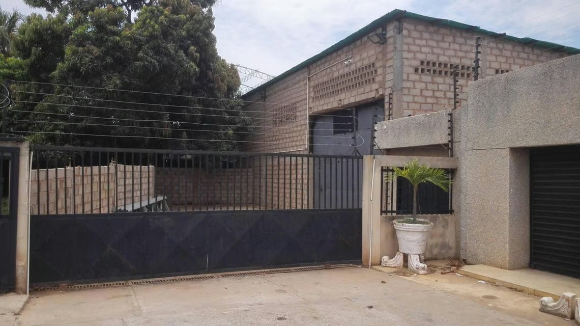 Comercial (Industrial) en Venta en Zona Industrial Sur, Zulia - 6