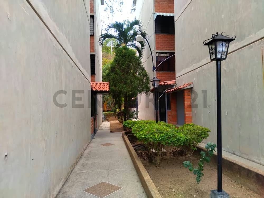 CD. Venta Apartamento Ciudad Casarapa. - 3