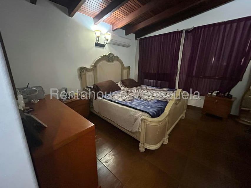 Casa (Multipes Niveles) en Venta en Los Naranjos del Cafetal, Distrito Metropolitano - 23