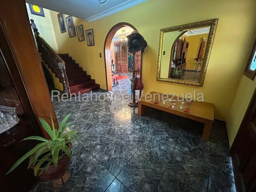 Casa (Multipes Niveles) en Venta en Los Naranjos del Cafetal, Distrito Metropolitano - 4