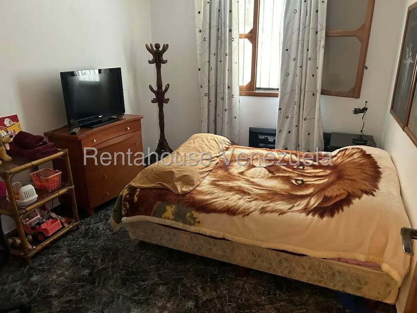 Casa (Multipes Niveles) en Venta en Los Naranjos del Cafetal, Distrito Metropolitano - 31