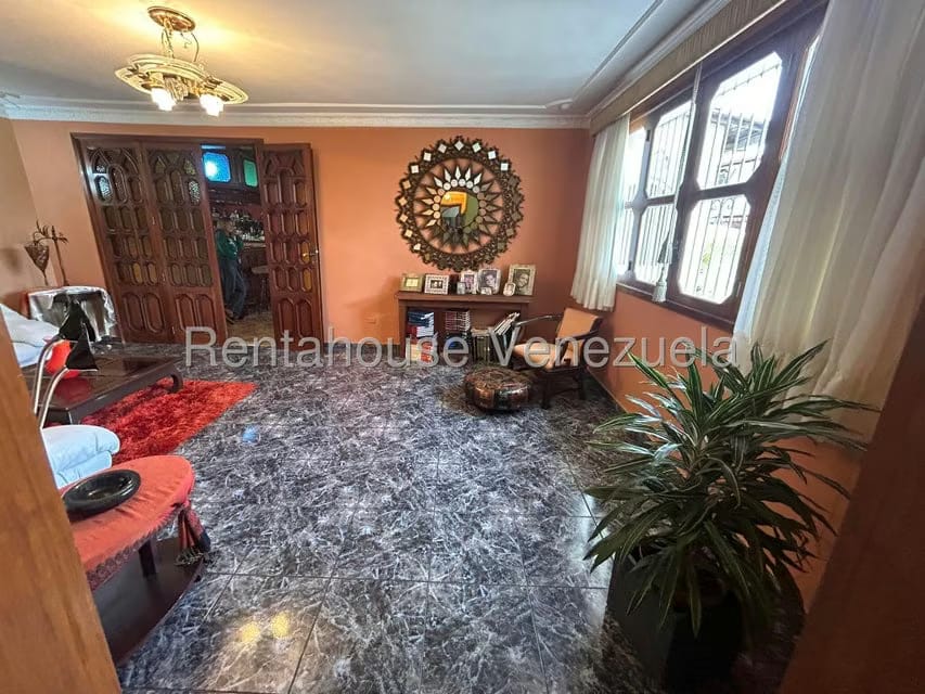 Casa (Multipes Niveles) en Venta en Los Naranjos del Cafetal, Distrito Metropolitano - 10