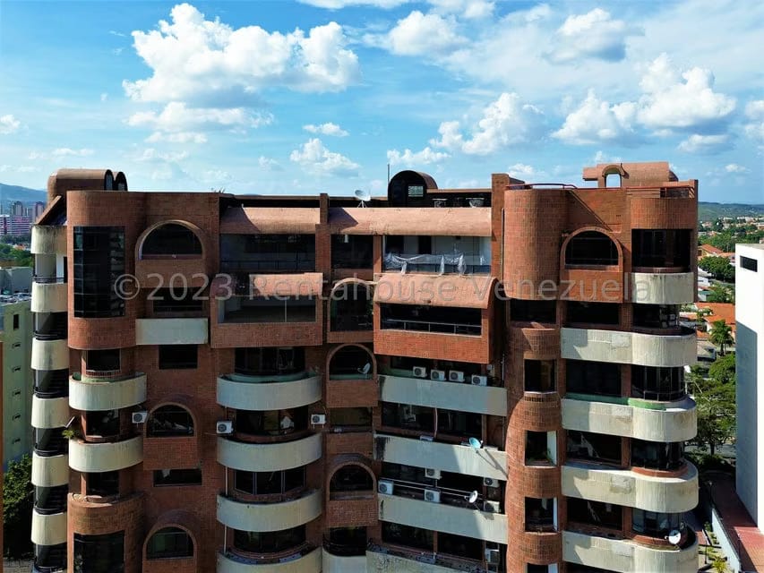 Apartamento (Penthouse) en Venta en El Pedregal, Lara - 32