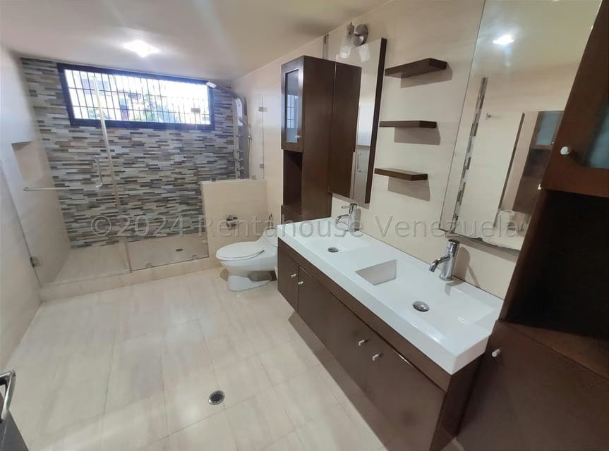 Casa (Duplex) en Venta en Barici, Lara - 17
