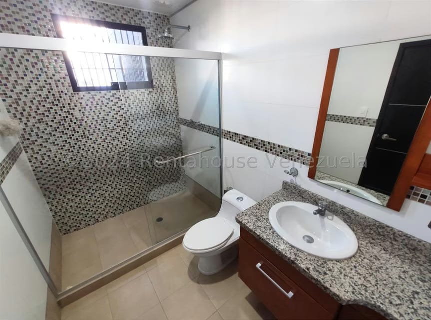 Casa (Duplex) en Venta en Barici, Lara - 24