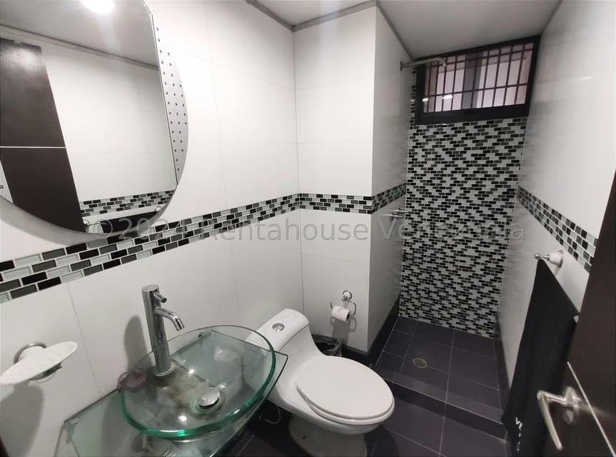 Casa (Duplex) en Venta en Barici, Lara - 31