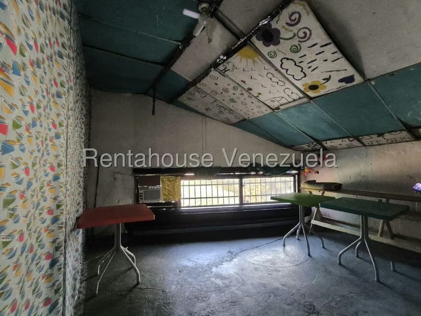 Comercial (Galpon - Deposito) en Venta en Centro, Carabobo - 11