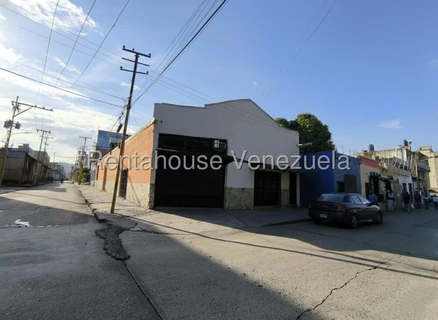 Comercial (Galpon - Deposito) en Venta en Centro, Carabobo - 3