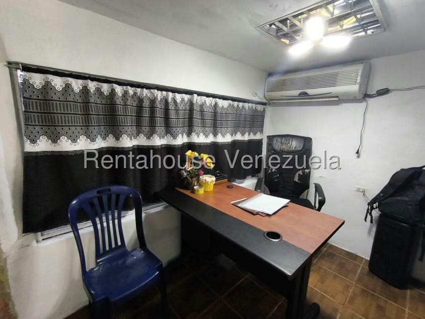 Comercial (Galpon - Deposito) en Venta en Centro, Carabobo - 9