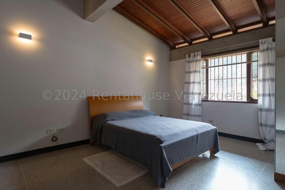 Casa (Multipes Niveles) en Venta en Macaracuay, Distrito Metropolitano - 12