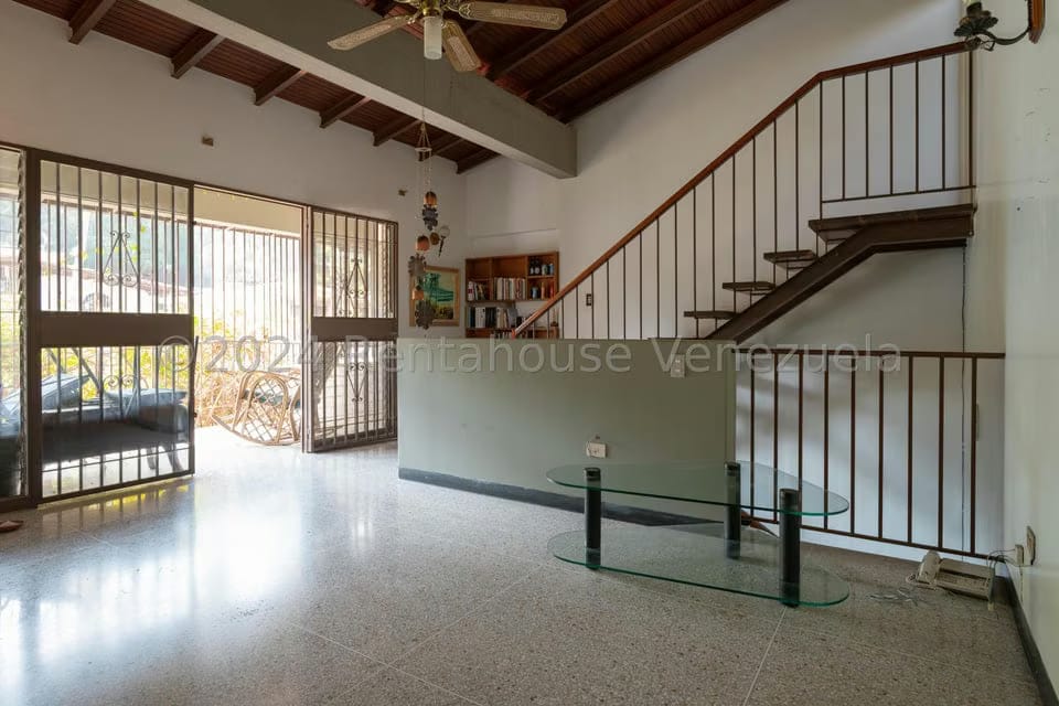 Casa (Multipes Niveles) en Venta en Macaracuay, Distrito Metropolitano - 16