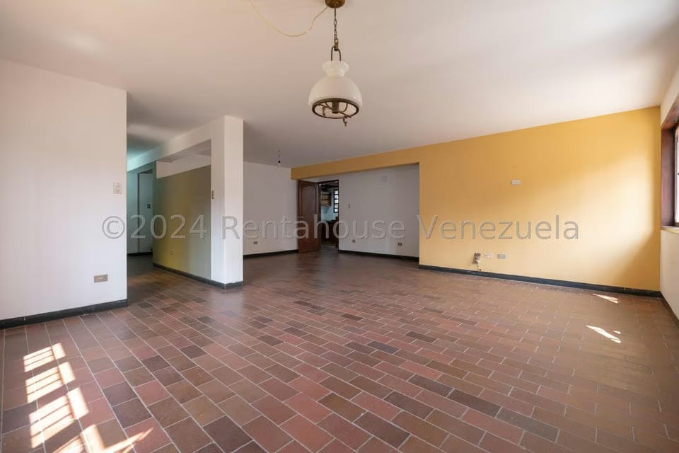 Casa (Multipes Niveles) en Venta en Macaracuay, Distrito Metropolitano - 44