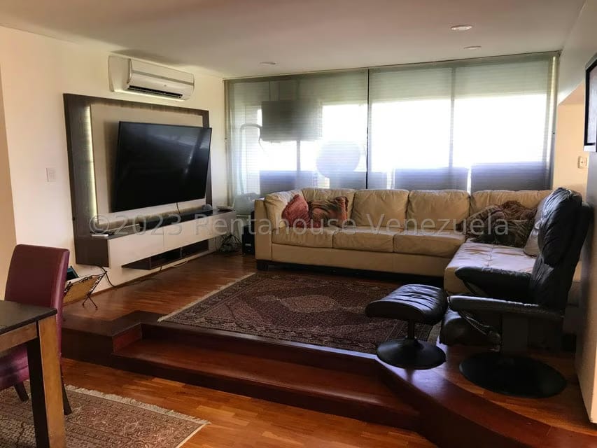 Apartamento (Penthouse) en Venta en Los Naranjos del Cafetal, Distrito Metropolitano - 22