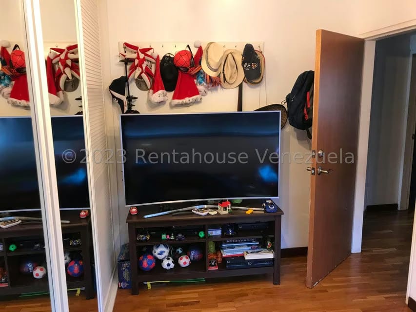 Apartamento (Penthouse) en Venta en Los Naranjos del Cafetal, Distrito Metropolitano - 65