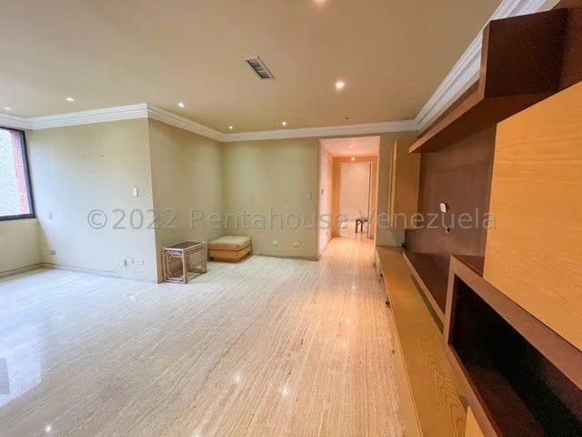 APARTAMENTO EN VENTA – ELENA MARIN NOBREGA