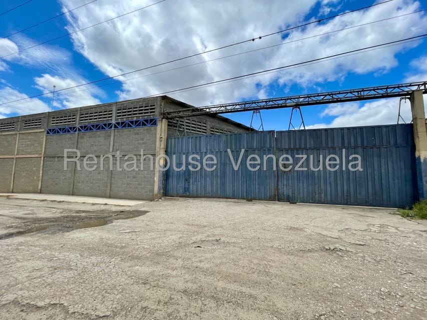 Comercial (Local Comercial) en Venta en Parroquia Juan de Villegas, Lara - 21