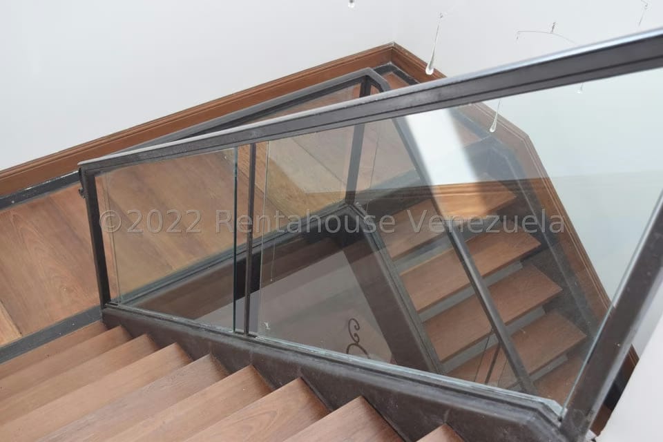 Apartamento (1 Nivel) en Venta en Campo Alegre, Distrito Metropolitano - 25