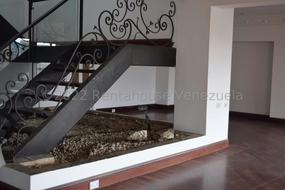 Apartamento (1 Nivel) en Venta en Campo Alegre, Distrito Metropolitano - 34