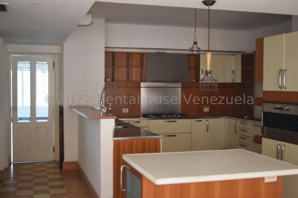Apartamento (1 Nivel) en Venta en Campo Alegre, Distrito Metropolitano - 36