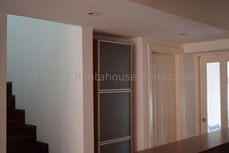 Apartamento (1 Nivel) en Venta en Campo Alegre, Distrito Metropolitano - 37