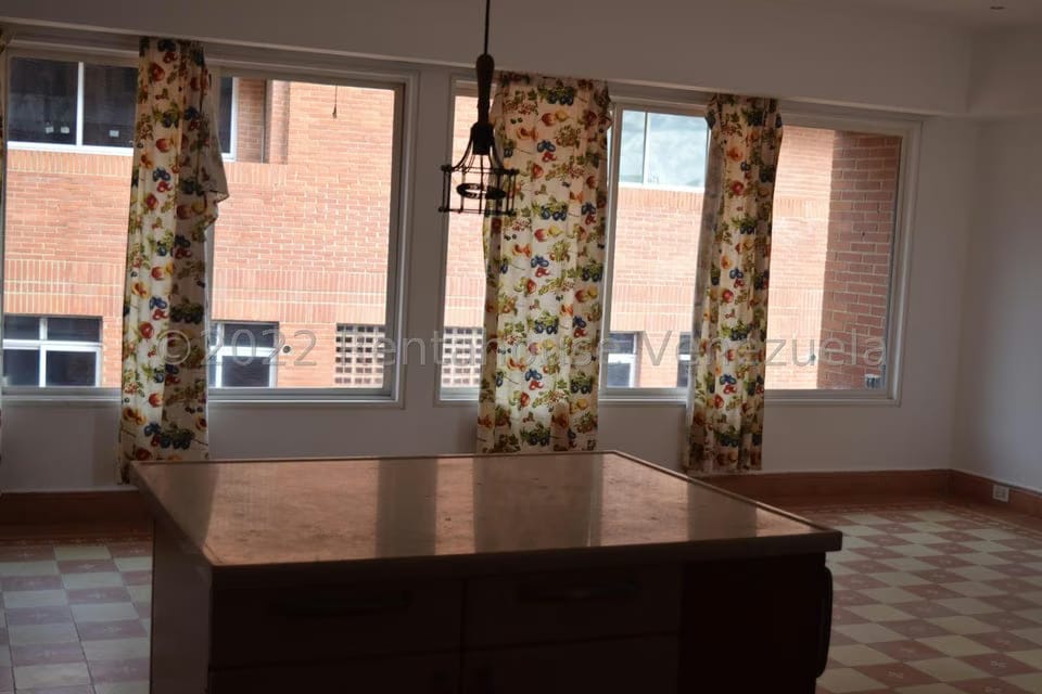 Apartamento (1 Nivel) en Venta en Campo Alegre, Distrito Metropolitano - 6