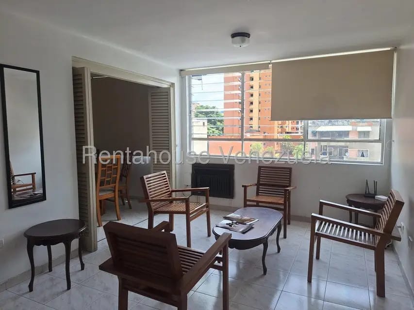Apartamento (1 Nivel) en Alquiler en El Recreo, Distrito Metropolitano - 5