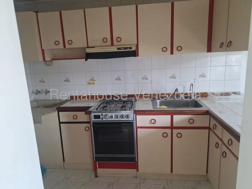 Apartamento (1 Nivel) en Alquiler en El Recreo, Distrito Metropolitano - 9