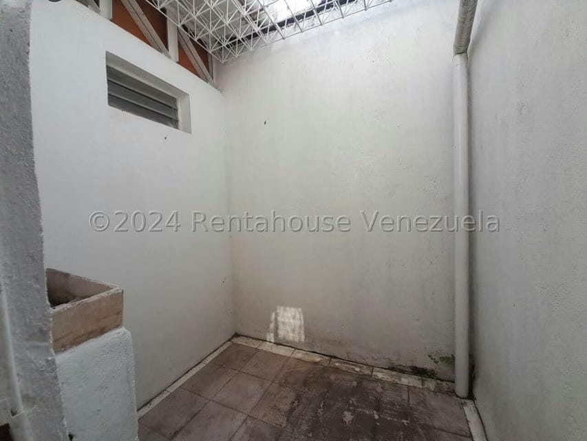 Comercial (Local Comercial) en Alquiler en La Piedad Norte, Lara - 21