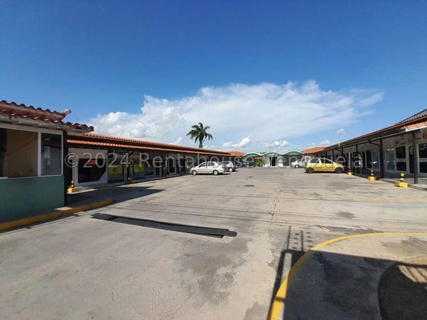 Comercial (Local Comercial) en Alquiler en La Piedad Norte, Lara - 4