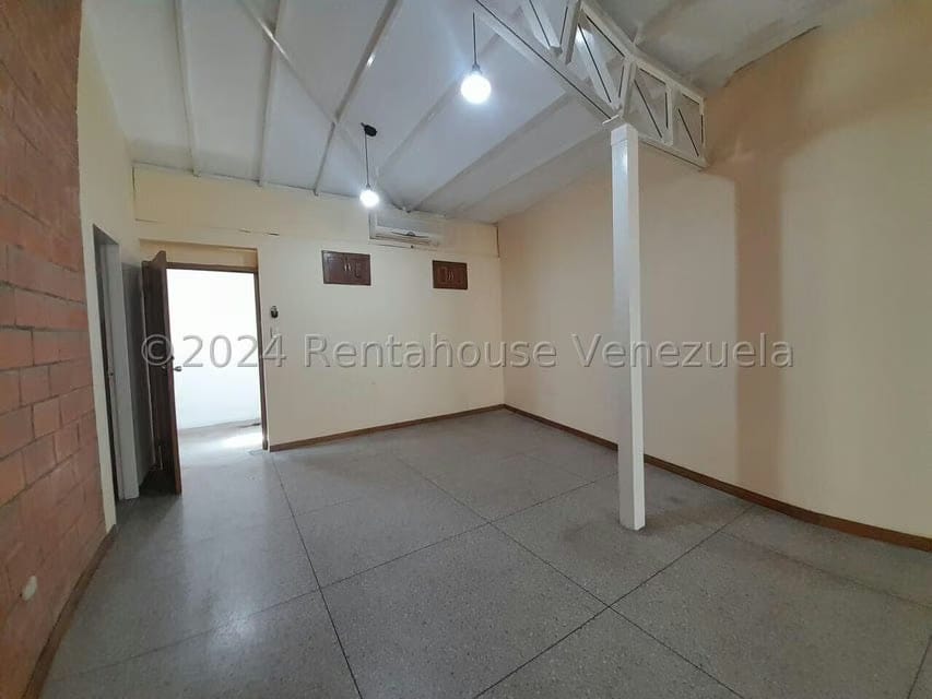 Comercial (Local Comercial) en Alquiler en La Piedad Norte, Lara - 8