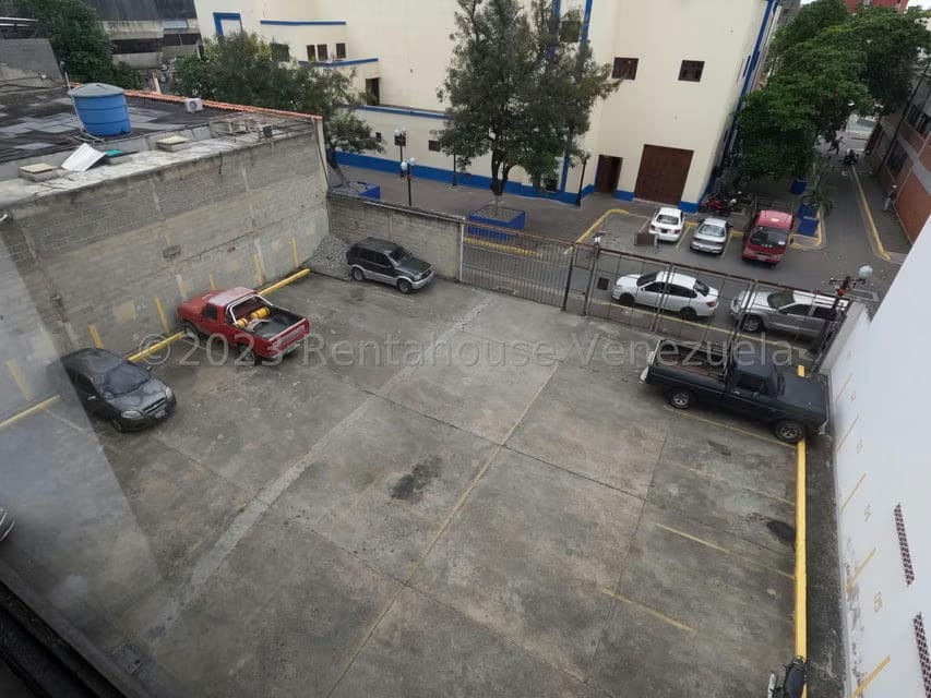 Comercial (Edificio) en Venta en Centro, Lara - 15