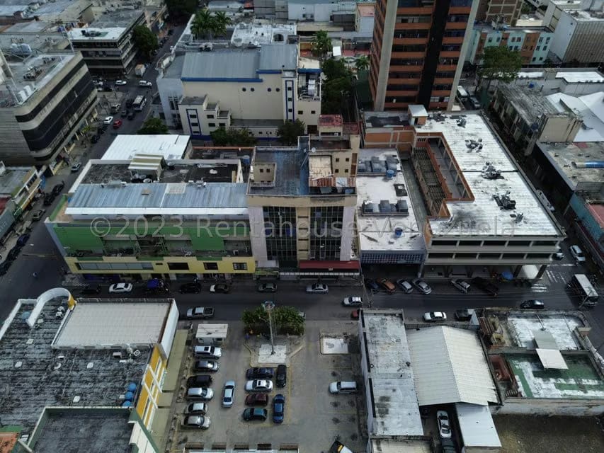 Comercial (Edificio) en Venta en Centro, Lara - 17