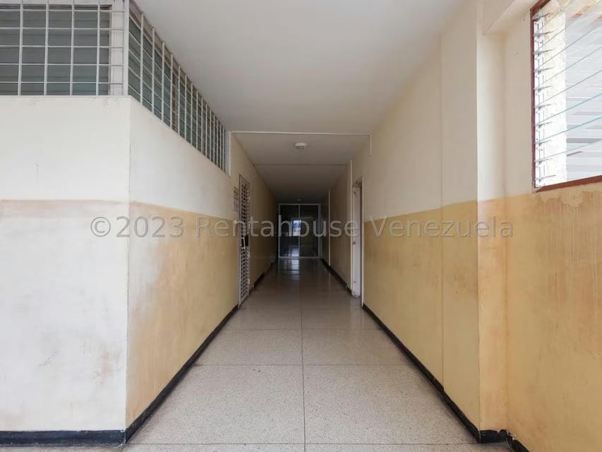 Comercial (Edificio) en Venta en Centro, Lara - 9