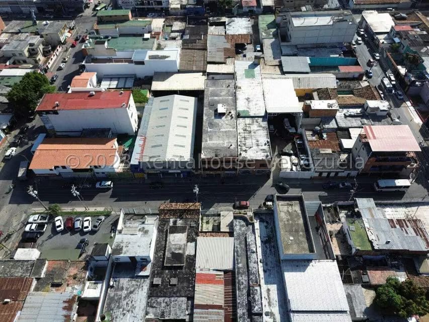 Comercial (Edificio) en Venta en Centro, Lara - 3