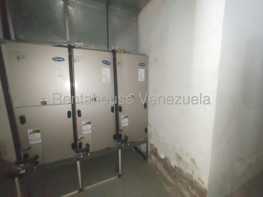Comercial (Local Comercial) en Venta en Avenida Bella Vista, Zulia - 25