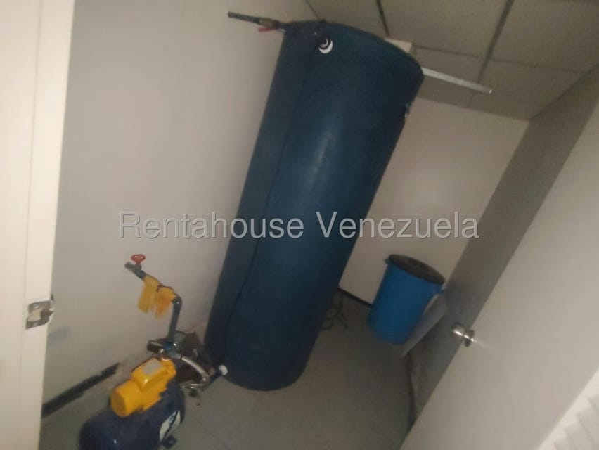 Comercial (Local Comercial) en Venta en Avenida Bella Vista, Zulia - 31