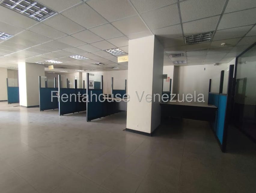 Comercial (Local Comercial) en Venta en Avenida Bella Vista, Zulia - 40