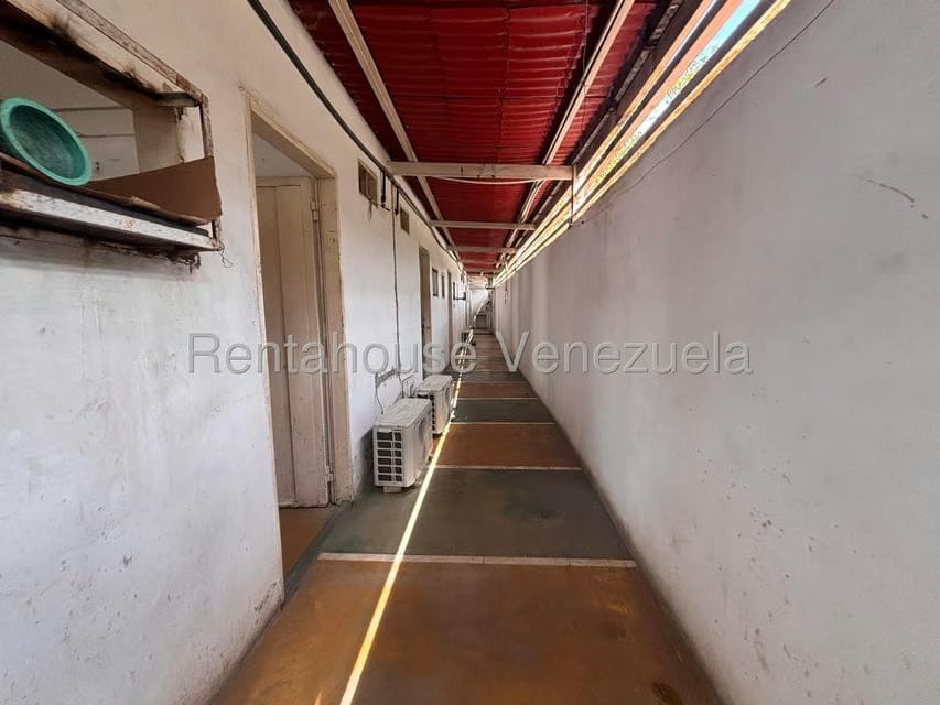 Casa (Multipes Niveles) en Venta en Zona Oeste, Lara - 23